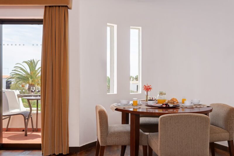 dinging room form the self catering apartment