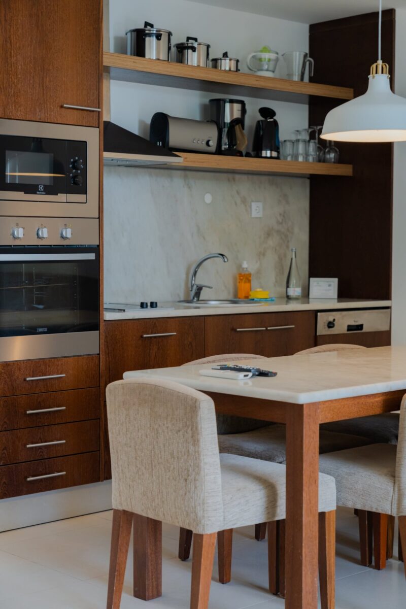 kitchen and dining area in the self catering apartment